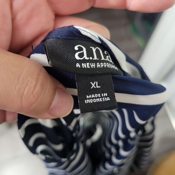 A.n.a Navy Stripe Peplum Hem Blouse With Ruffles Size XL NWT - Picture 8 of 11